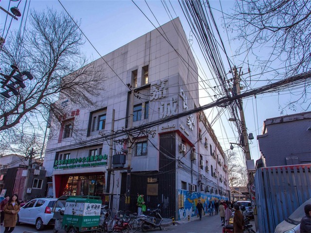 聚脲材料a款可以单独使用嘛